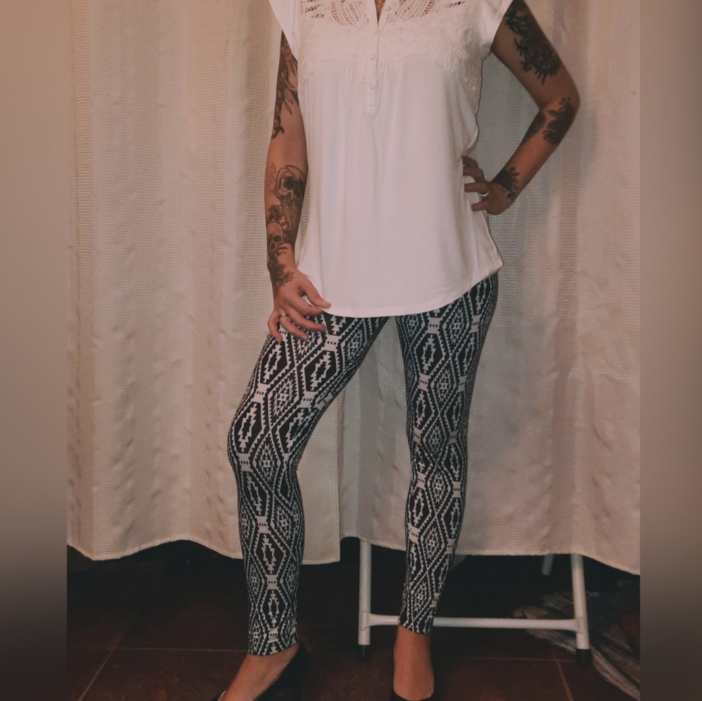 Poof! Leggings